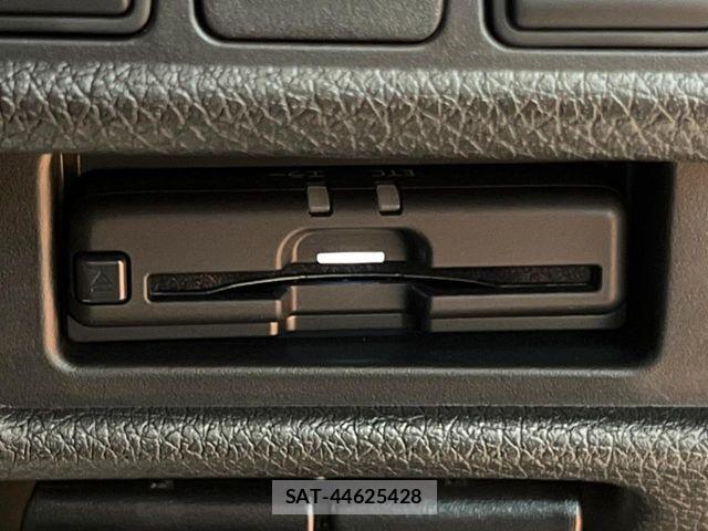 Nissan X-TRAIL HYBRID 2019-10 7731082-7