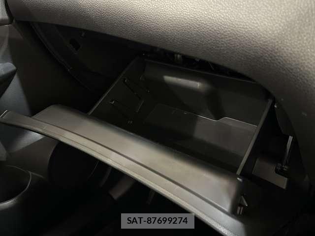 Nissan X-TRAIL HYBRID 2015-07 7731086-25