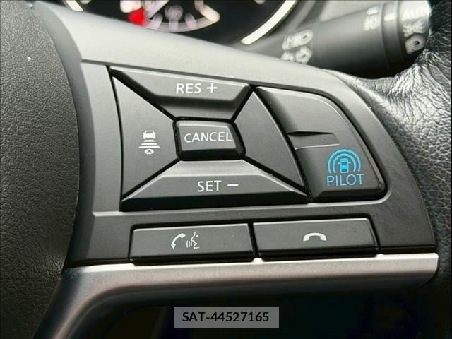 Nissan X-TRAIL HYBRID 2021-06 7790772-13