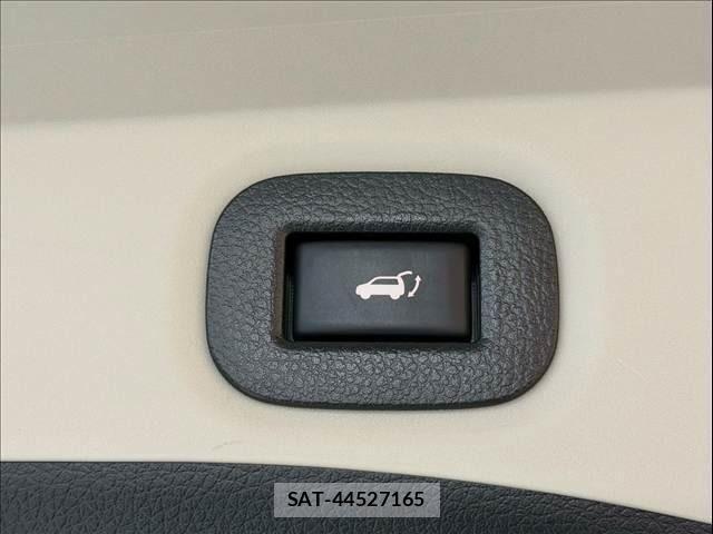 Nissan X-TRAIL HYBRID 2021-06 7790772-24