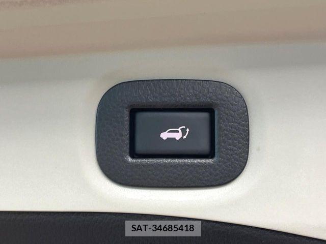 Nissan X-TRAIL HYBRID 2016-05 7981666-4
