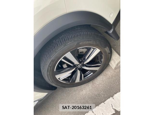 Nissan X-TRAIL HYBRID 2024-04 8039413-4