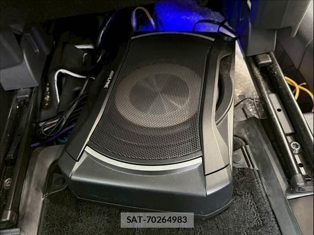 Nissan X-TRAIL HYBRID 2017-05 8039418-28