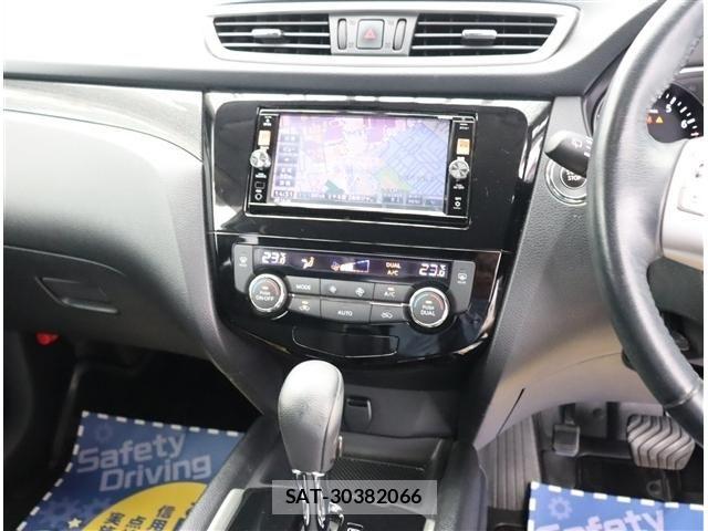 Nissan X-TRAIL HYBRID 2016-03 8102941-4