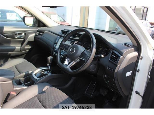 Nissan X-TRAIL HYBRID 2018-07 8147069-29