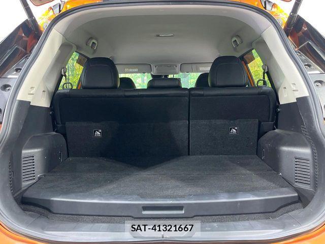 Nissan X-TRAIL HYBRID 2017-05 8159582-10