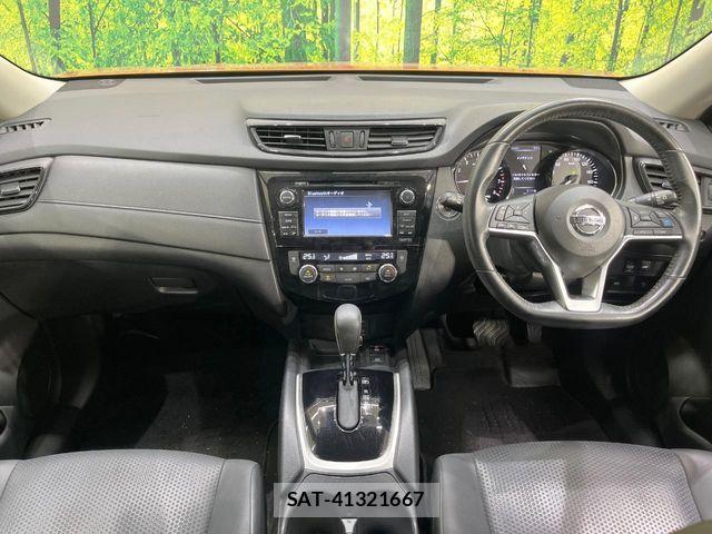 Nissan X-TRAIL HYBRID 2017-05 8159582-1
