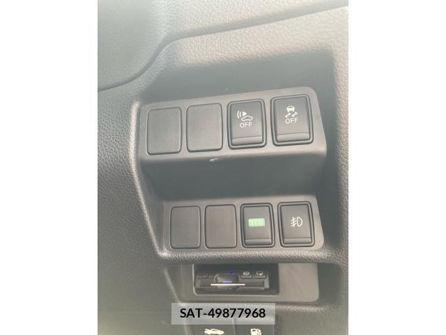 Nissan X-TRAIL HYBRID 2015-09 8211161-22