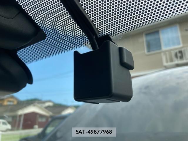 Nissan X-TRAIL HYBRID 2015-09 8211161-23