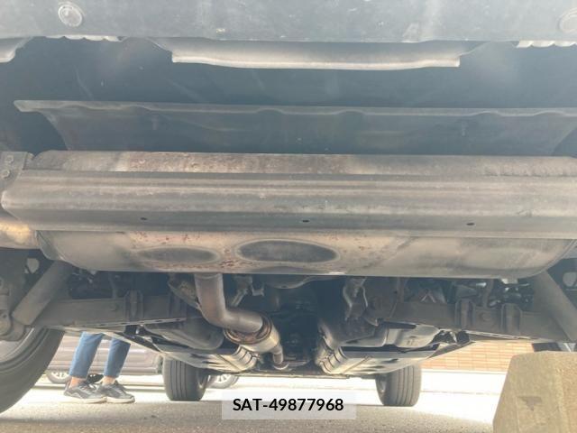 Nissan X-TRAIL HYBRID 2015-09 8211161-4
