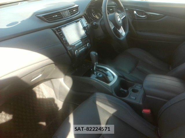 Nissan X-TRAIL HYBRID 2019-12 8211158-1