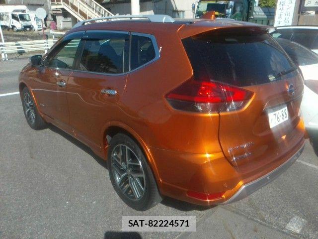 Nissan X-TRAIL HYBRID 2019-12 8211158-2