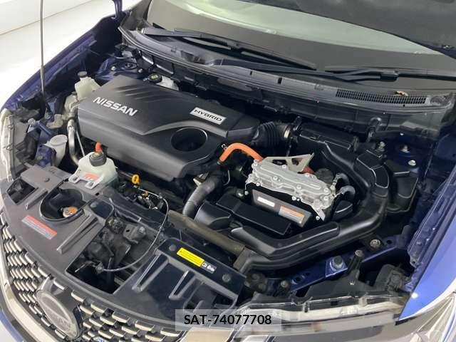 Nissan X-TRAIL HYBRID 2020-06 8211159-11