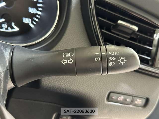 Nissan X-TRAIL HYBRID 2021-05 8232541-11