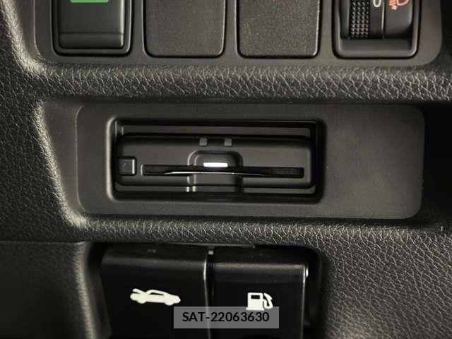 Nissan X-TRAIL HYBRID 2021-05 8232541-15