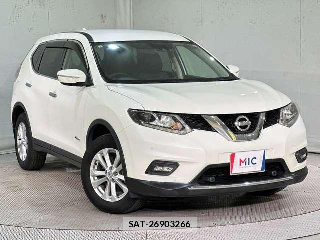 Nissan X-TRAIL HYBRID 2015-09 8232543-1