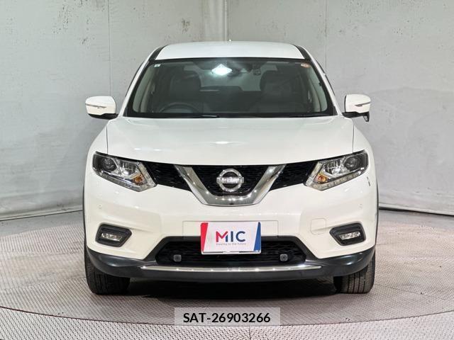 Nissan X-TRAIL HYBRID 2015-09 8232543-2