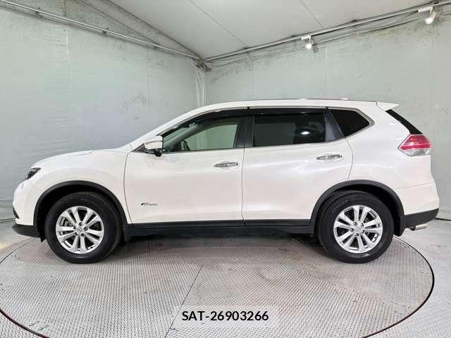 Nissan X-TRAIL HYBRID 2015-09 8232543-7