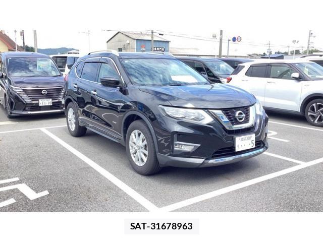 Nissan X-TRAIL HYBRID 2017-07 8232542-0