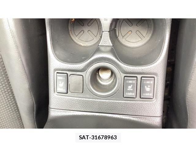 Nissan X-TRAIL HYBRID 2017-07 8232542-12