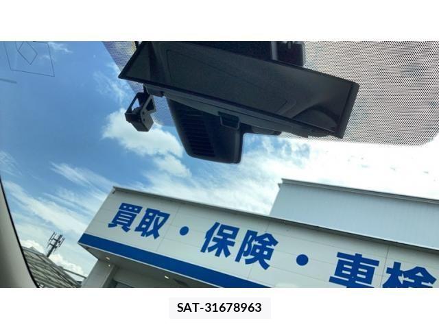 Nissan X-TRAIL HYBRID 2017-07 8232542-13