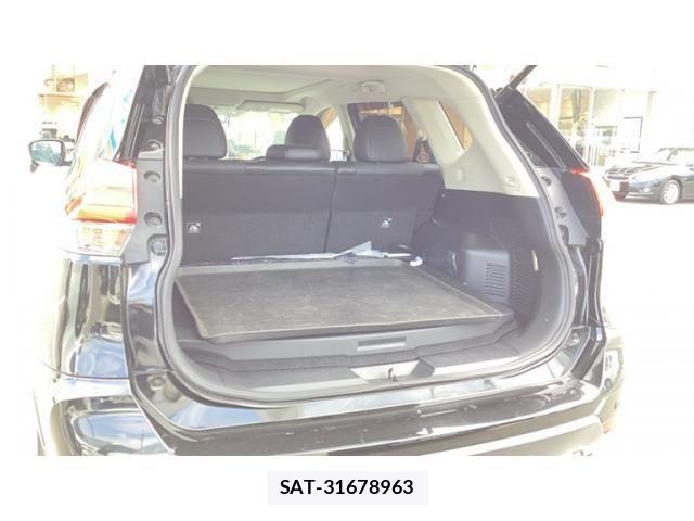 Nissan X-TRAIL HYBRID 2017-07 8232542-18
