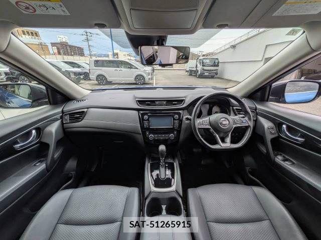 Nissan X-TRAIL HYBRID 2017-07 8338636-1