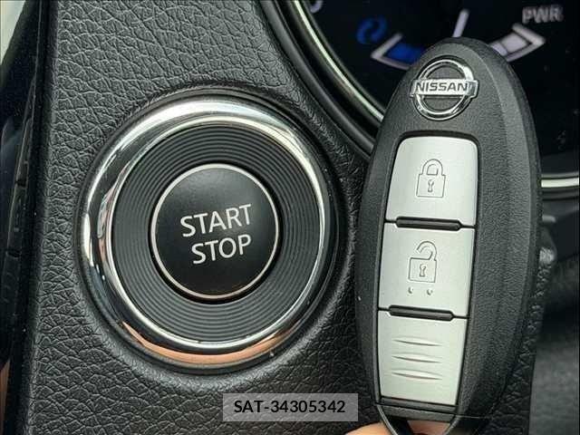 Nissan X-TRAIL HYBRID 2015-10 8338638-17