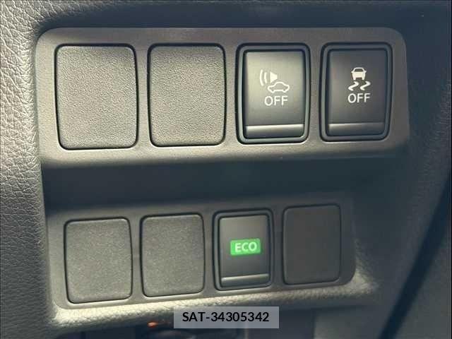 Nissan X-TRAIL HYBRID 2015-10 8338638-25