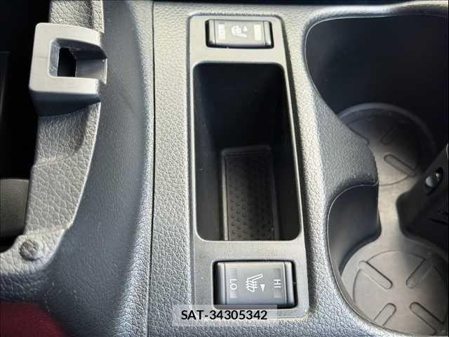 Nissan X-TRAIL HYBRID 2015-10 8338638-29