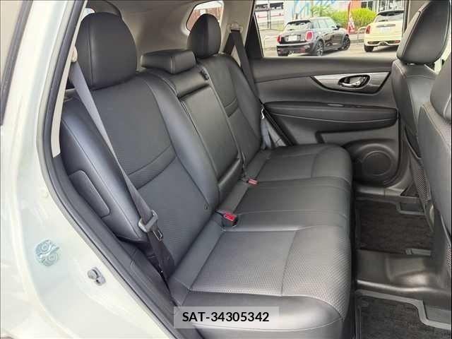 Nissan X-TRAIL HYBRID 2015-10 8338638-8