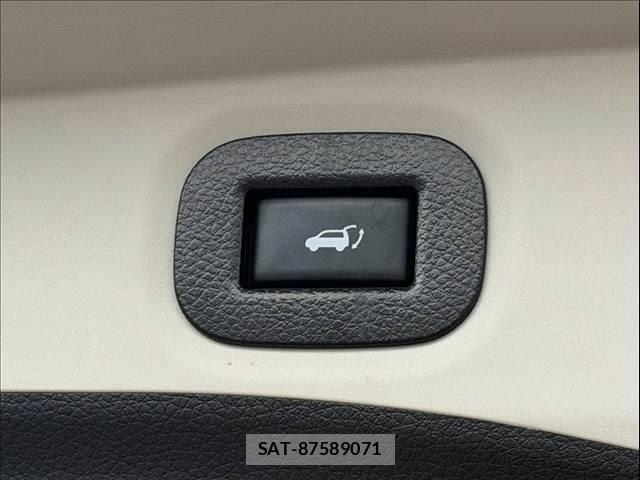 Nissan X-TRAIL HYBRID 2018-06 8338635-25