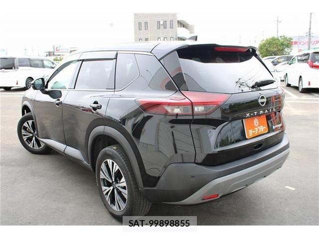 Nissan X-TRAIL HYBRID 2022-11 8355947-12