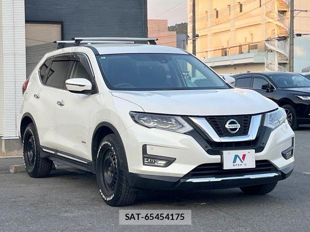 Nissan X-TRAIL HYBRID 2017-08 8355948-16