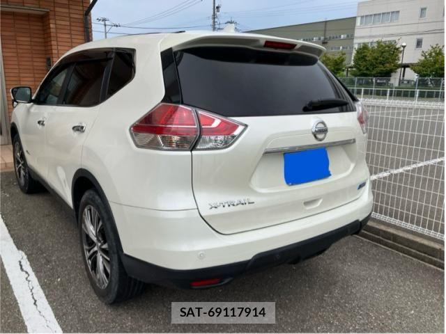 Nissan X-TRAIL HYBRID 2015-09 8416048-2