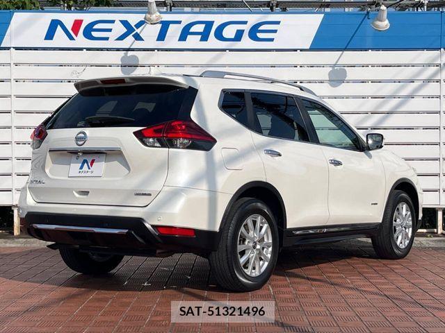 Nissan X-TRAIL HYBRID 2017-07 8458839-16