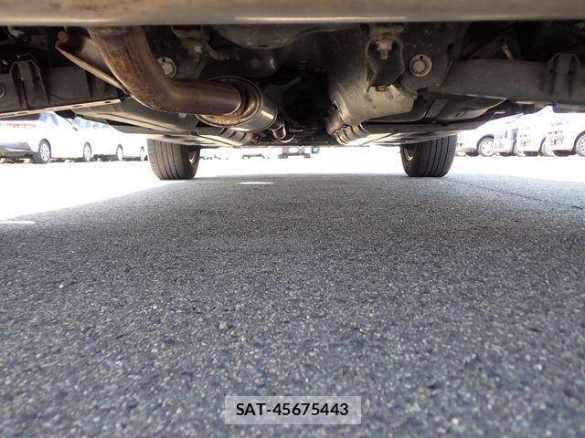 Nissan X-TRAIL HYBRID 2015-11 8564203-14