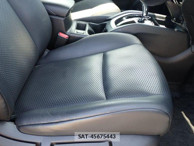 Nissan X-TRAIL HYBRID 2015-11 8564203-23