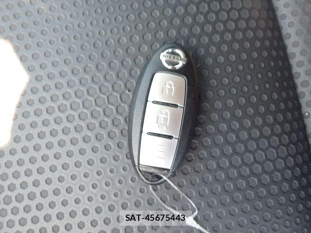 Nissan X-TRAIL HYBRID 2015-11 8564203-28