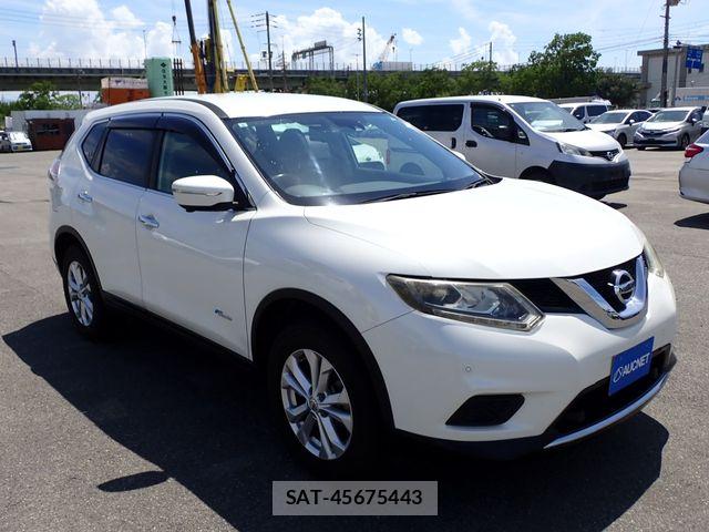 Nissan X-TRAIL HYBRID 2015-11 8564203-3
