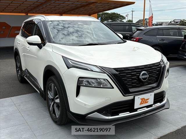 Nissan X-TRAIL HYBRID 2023-10 8564204-9