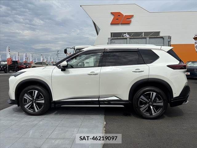 Nissan X-TRAIL HYBRID 2023-10 8564204-10