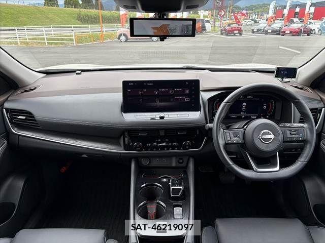 Nissan X-TRAIL HYBRID 2023-10 8564204-1