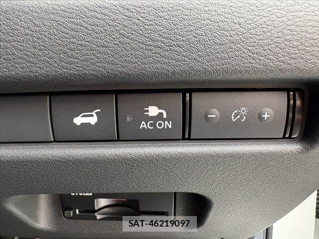 Nissan X-TRAIL HYBRID 2023-10 8564204-4