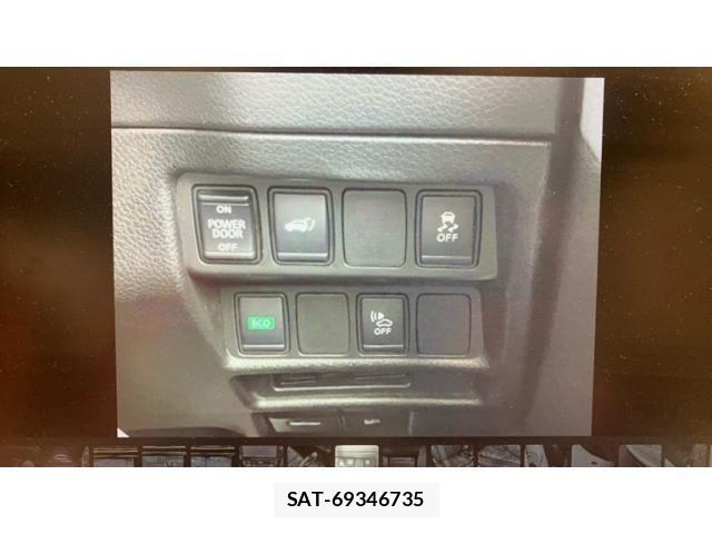Nissan X-TRAIL HYBRID 2019-06 8629963-26