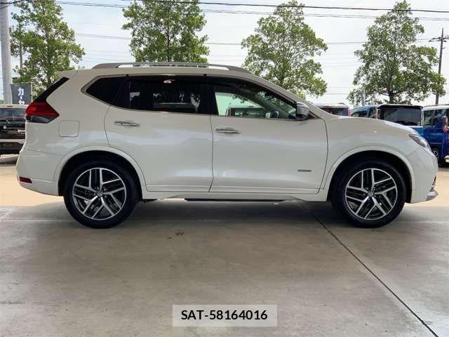 Nissan X-TRAIL HYBRID 2018-09 8686995-6