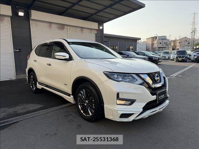 Nissan X-TRAIL HYBRID 2018-09 8747049-2