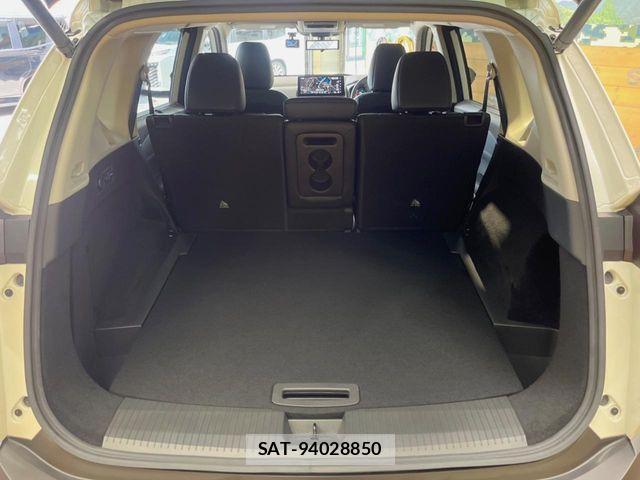 Nissan X-TRAIL HYBRID 2023-09 8747043-9