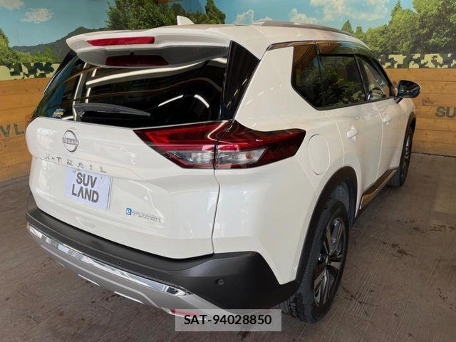 Nissan X-TRAIL HYBRID 2023-09 8747043-16