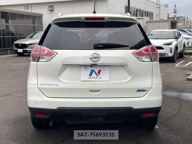 Nissan X-TRAIL HYBRID 2017-01 8747051-12